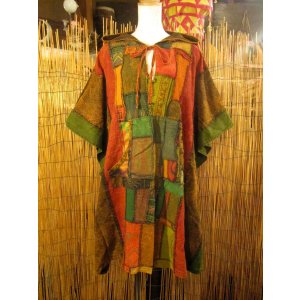 画像: ストーンウォッシュ＊コットン素材＊ゆったりサイズ＊パッチワーク＊フード付き＊ポンチョ