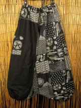 画像: 黒色＋和風プリント＊切り替え＊コットン素材＊ふんわり＊サルエルパンツ