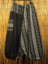 画像: 黒色＋和風プリント＊切り替え＊コットン素材＊ふんわり＊サルエルパンツ