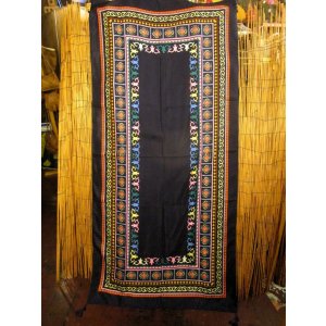 画像: レトロ調プリント＊ポリエステル素材＊タッセル付き＊大判ストール＊マルチクロス