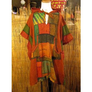 画像: ストーンウォッシュ＊コットン素材＊ゆったりサイズ＊パッチワーク＊フード付き＊ポンチョ