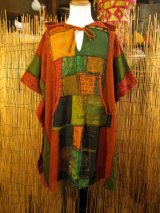 画像: ストーンウォッシュ＊コットン素材＊ゆったりサイズ＊パッチワーク＊フード付き＊ポンチョ