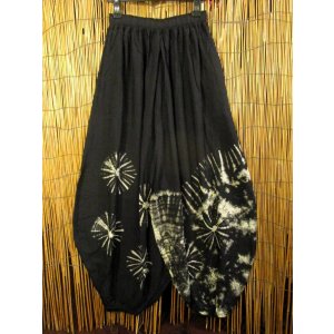 画像: モノトーンタイダイ染め＊レーヨン素材＊ゆったりシルエット＊ビッグアラジンパンツ＊バルーンパンツ