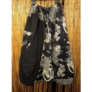 画像: 黒色＋和風プリント＊切り替え＊コットン素材＊ふんわり＊サルエルパンツ