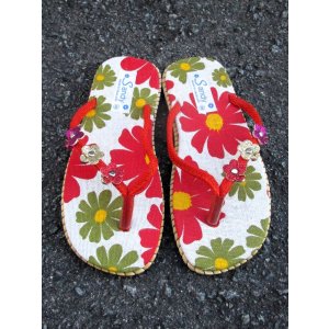 画像: 【２２ｃｍ〜２２・５ｃｍ】お花プリント＊鈴付き＊ビーチサンダル