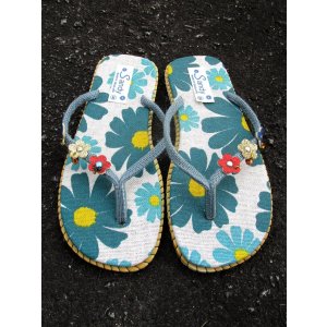 画像: 【２３ｃｍ〜２３・５ｃｍ】お花プリント＊鈴付き＊ビーチサンダル