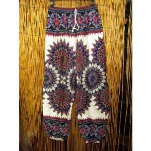 画像: 曼荼羅風プリント＊レーヨン素材＊すっきり＊アラジンパンツ＊タイパンツ