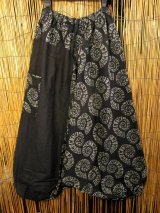 画像: 黒色＋和風プリント＊切り替え＊コットン素材＊ふんわり＊サルエルパンツ