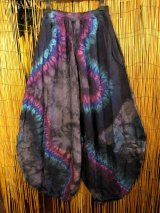 画像: ラヴァタイダイ染め＊レーヨン素材＊ゆったりシルエット＊ビッグアラジンパンツ＊バルーンパンツ