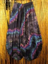 画像: ラヴァタイダイ染め＊レーヨン素材＊ゆったりシルエット＊ビッグアラジンパンツ＊バルーンパンツ