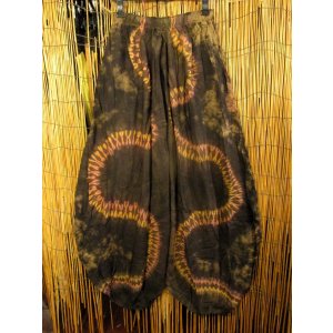 画像: ラヴァタイダイ染め＊レーヨン素材＊ゆったりシルエット＊ビッグアラジンパンツ＊バルーンパンツ