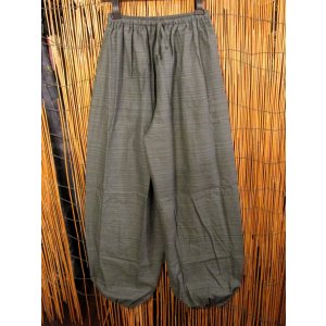 画像: 二色の糸＊コットン素材＊シンプル＊ふんわり＊アラジンパンツ