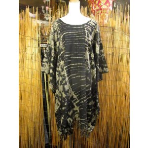 画像: タイダイ染め＊レーヨン素材＊ゆったりサイズ＊フリンジ＊ポンチョ