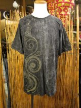 画像: ストーンウォッシュ加工＊コットン素材＊ハンドペイント＊半袖Ｔシャツ＊ＸＬ
