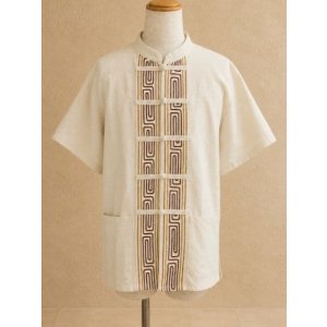 画像: 無地＊コットン素材＋＊刺繡＊チャイナボタン＊半袖＊シャツ 