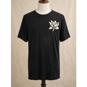 画像: 黒色＊コットン素材＊抜染プリント＊ロータス＊半袖＊Ｔシャツ＊ＸＬ