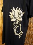 画像3: 黒色＊コットン素材＊抜染プリント＊ロータス＊半袖＊Ｔシャツ＊ＸＬ