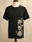 画像1: 黒色＊コットン素材＊抜染プリント＊ロータス＊半袖＊Ｔシャツ＊ＸＬ