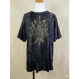 画像: ストーンウォッシュ加工＊コットン素材＊ロータス＊ハンドペイント＊半袖Ｔシャツ＊ＸＬ