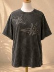 画像1: ストーンウォッシュ加工＊コットン素材＊折り鶴＊ハンドペイント＊半袖Ｔシャツ＊ＸＬ