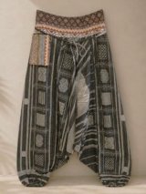 画像: 織り生地＊幾何学模様＊コットン素材＊すっきり＊サルエルパンツ