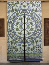 画像: 【１５０ｃｍ×８５ｃｍ】インド綿＊お花プリント＊暖簾＊のれん