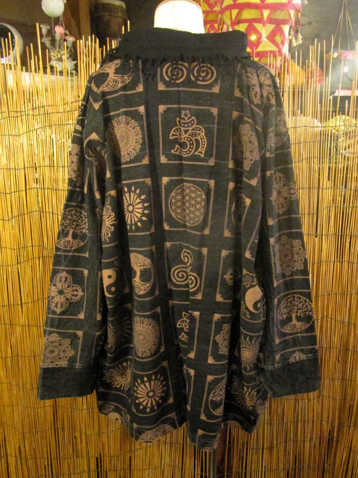 画像: 民族調プリント＊旅人風コートUPしました