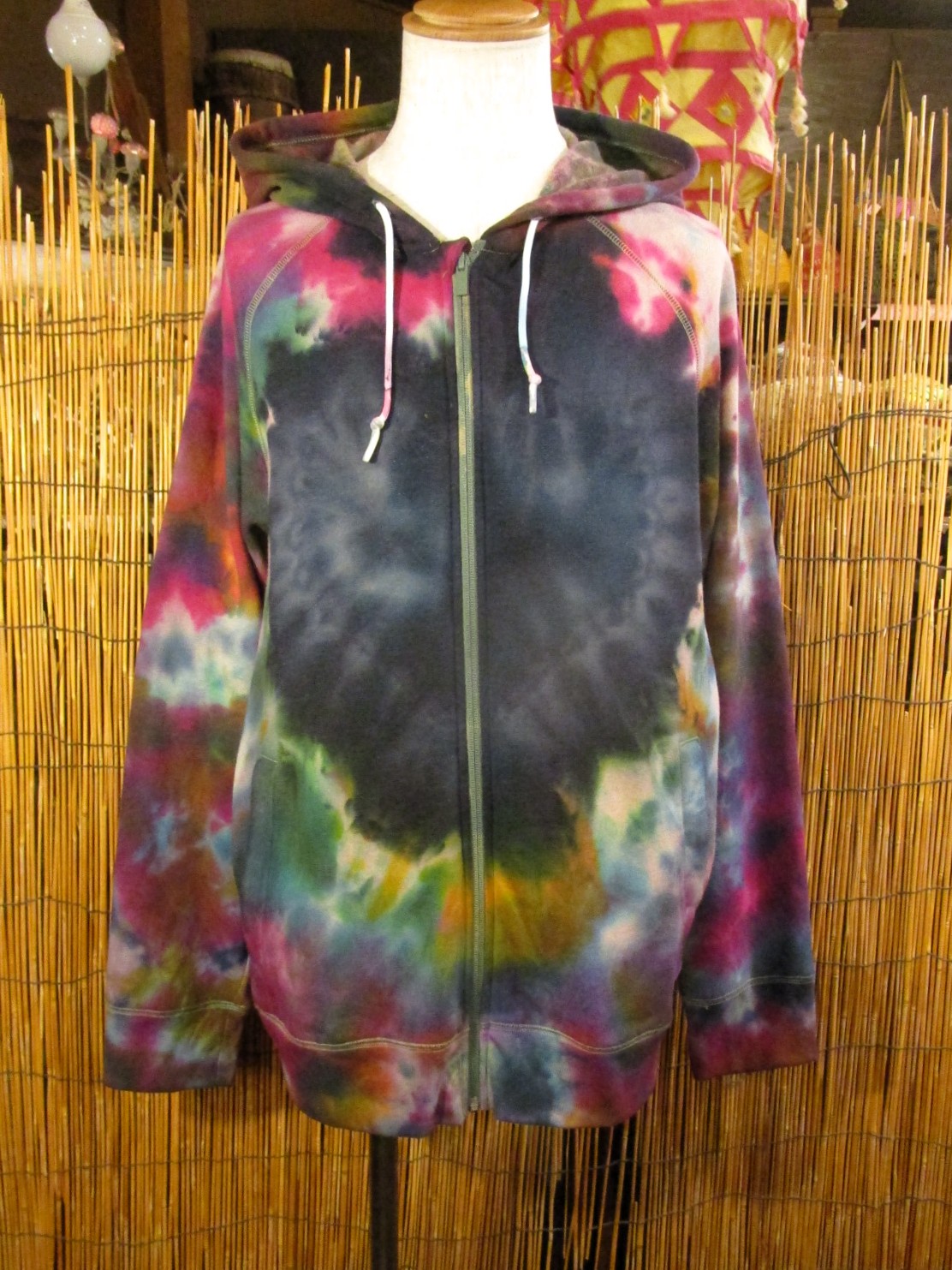 画像: タイダイ染め＊シップUPパーカーUPしました