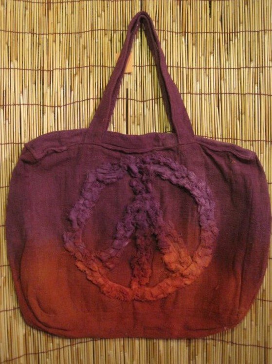 画像1: 粗織りコットン素材＊ピースマーク＊ボストンバッグ