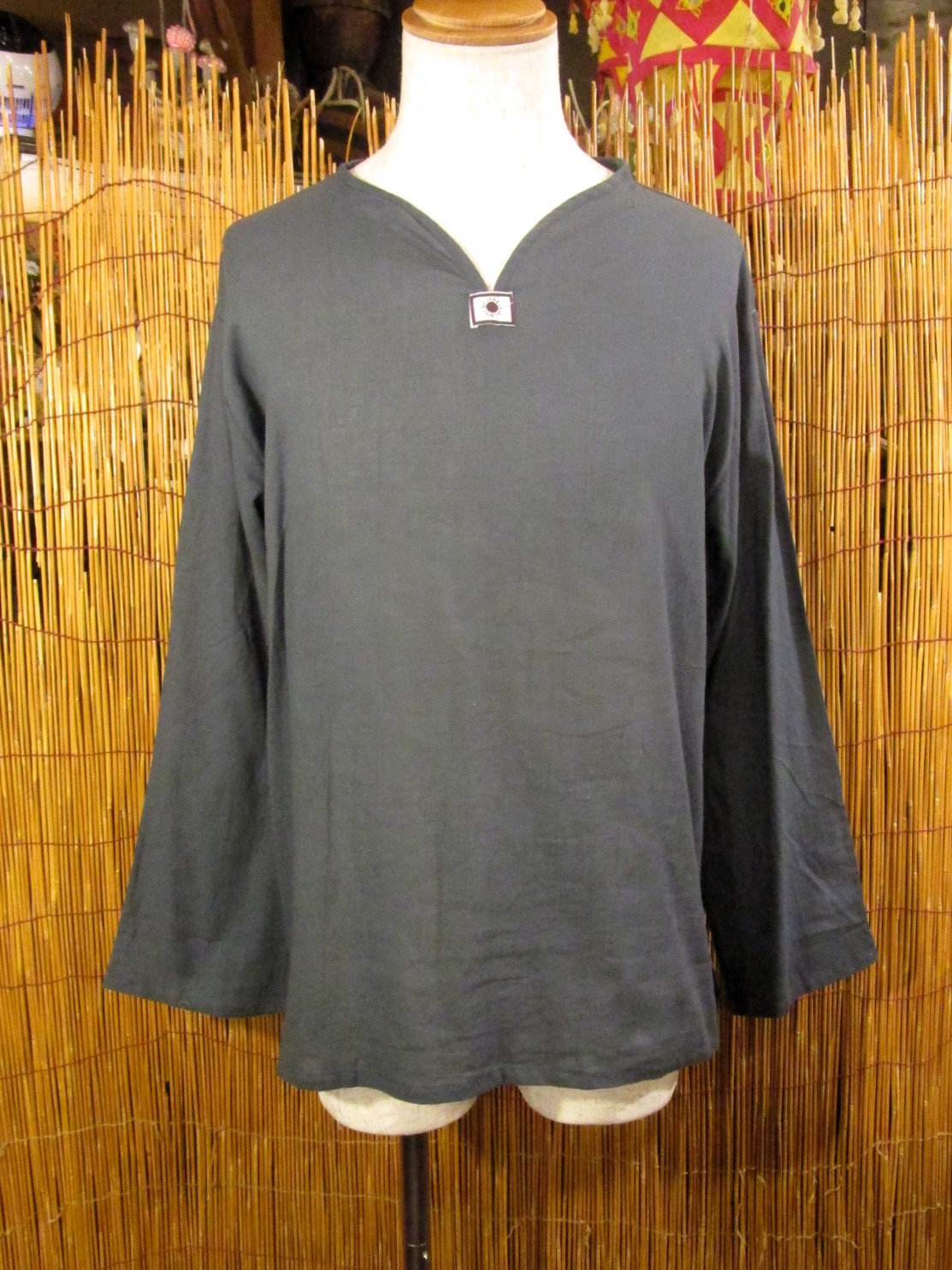 画像1: 無地＊薄手＊コットン素材＊長袖＊プルオーバー＊ＸＬ