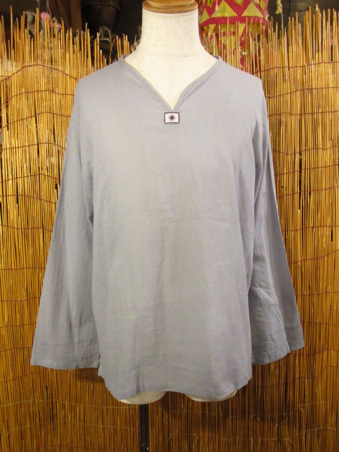 画像1: 無地＊薄手＊コットン素材＊長袖＊プルオーバー＊ＸＬ