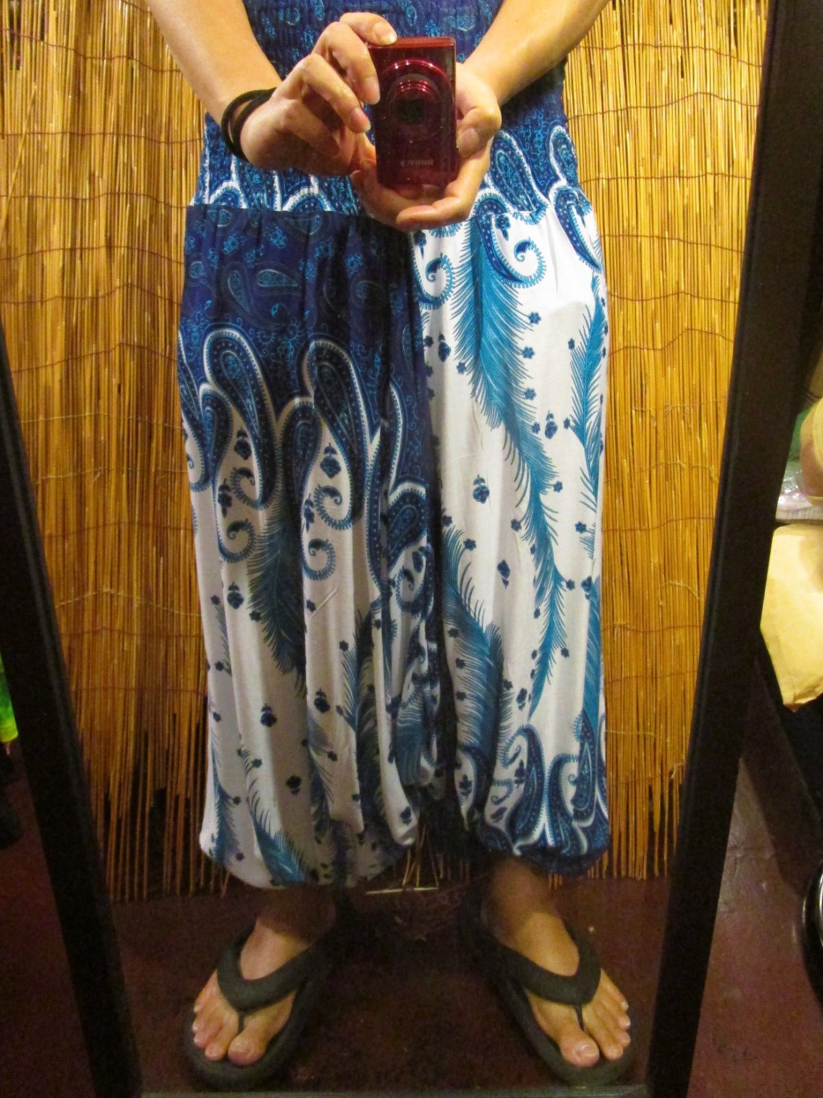 画像: 白色ベース＊ペイズリープリント＊レーヨン素材＊２ＷＡＹ＊サルエルパンツ 