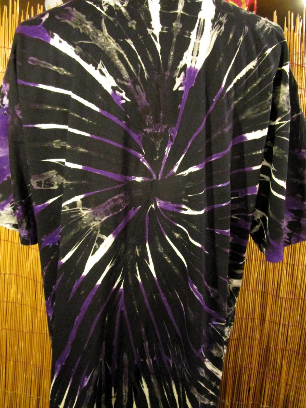 画像: 黒色ベース＊タイダイ染め＊コットン素材＊半袖＊Ｔシャツ＊ＸＬ