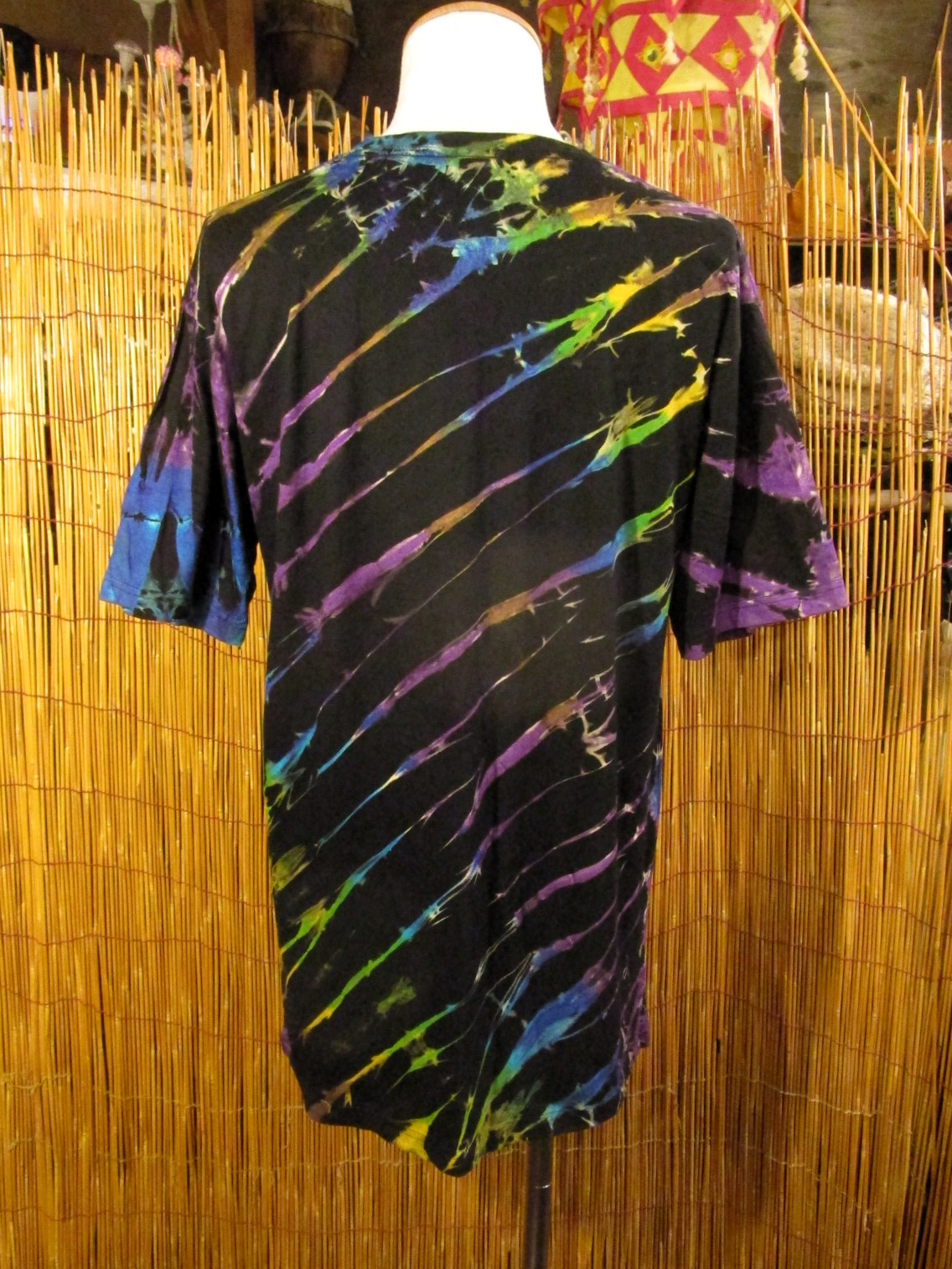 画像3: 黒色ベース＊タイダイ染め＊コットン素材＊半袖＊Ｔシャツ＊ＸＬ