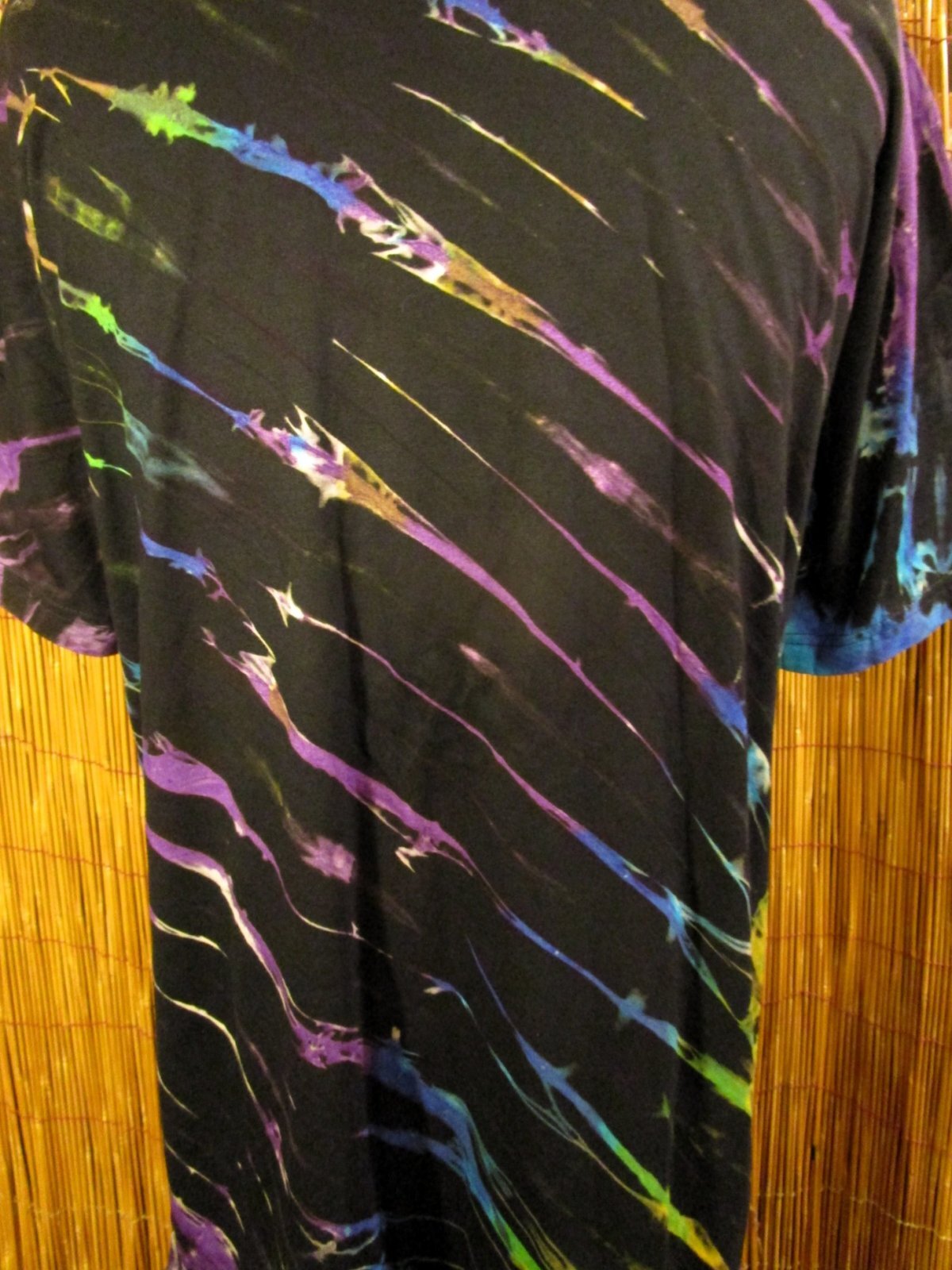 画像: 黒色ベース＊タイダイ染め＊コットン素材＊半袖＊Ｔシャツ＊ＸＬ