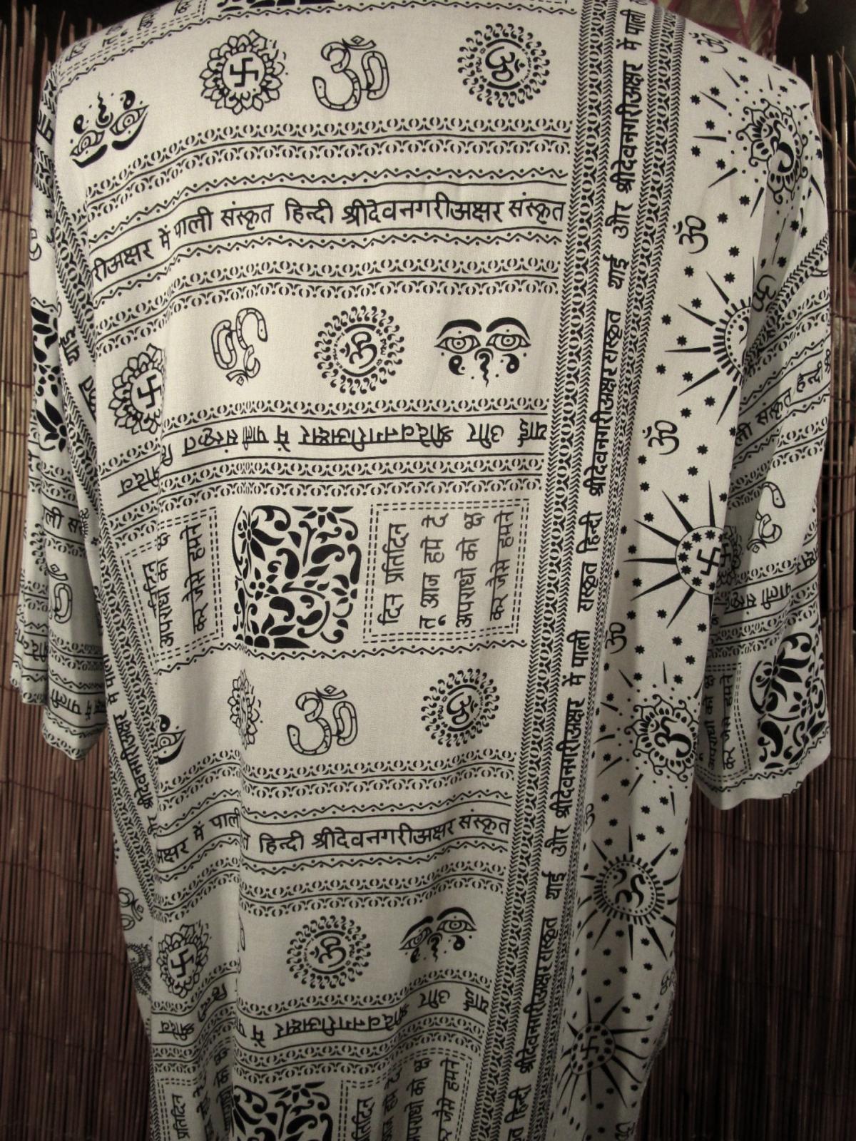 画像: ラムナミプリント＊レーヨン素材＊マオカラー＊半袖＊プルオーバー＊２XＬ
