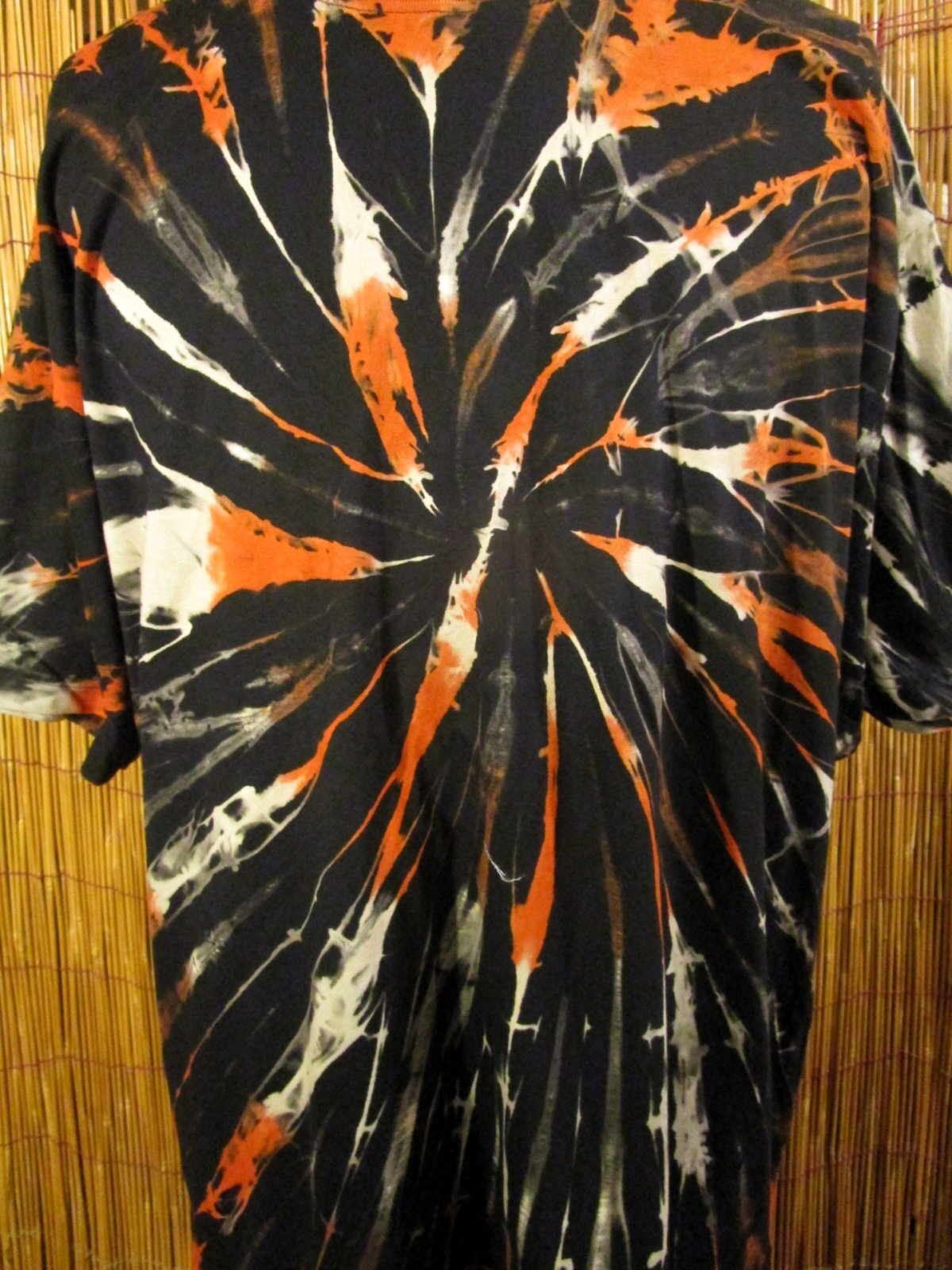 画像: 黒色ベース＊タイダイ染め＊コットン素材＊半袖＊Ｔシャツ＊２ＸＬ