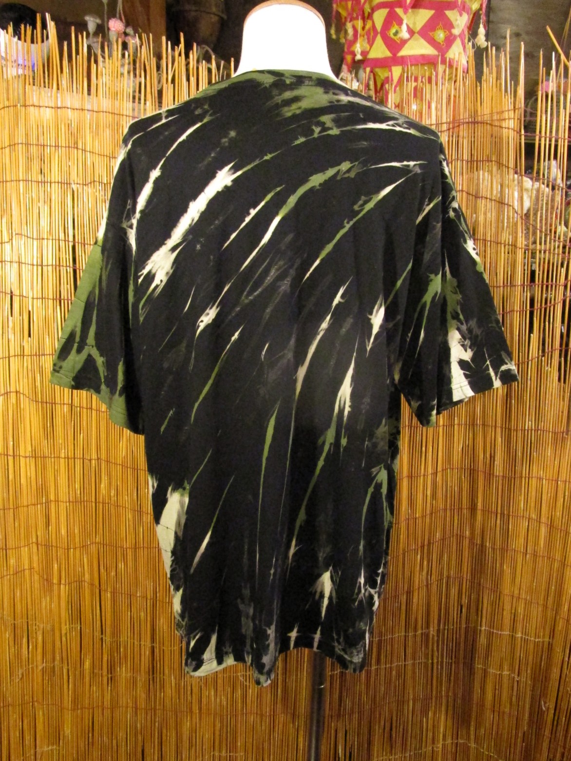 画像3: 黒色ベース＊タイダイ染め＊コットン素材＊半袖＊Ｔシャツ＊２ＸＬ