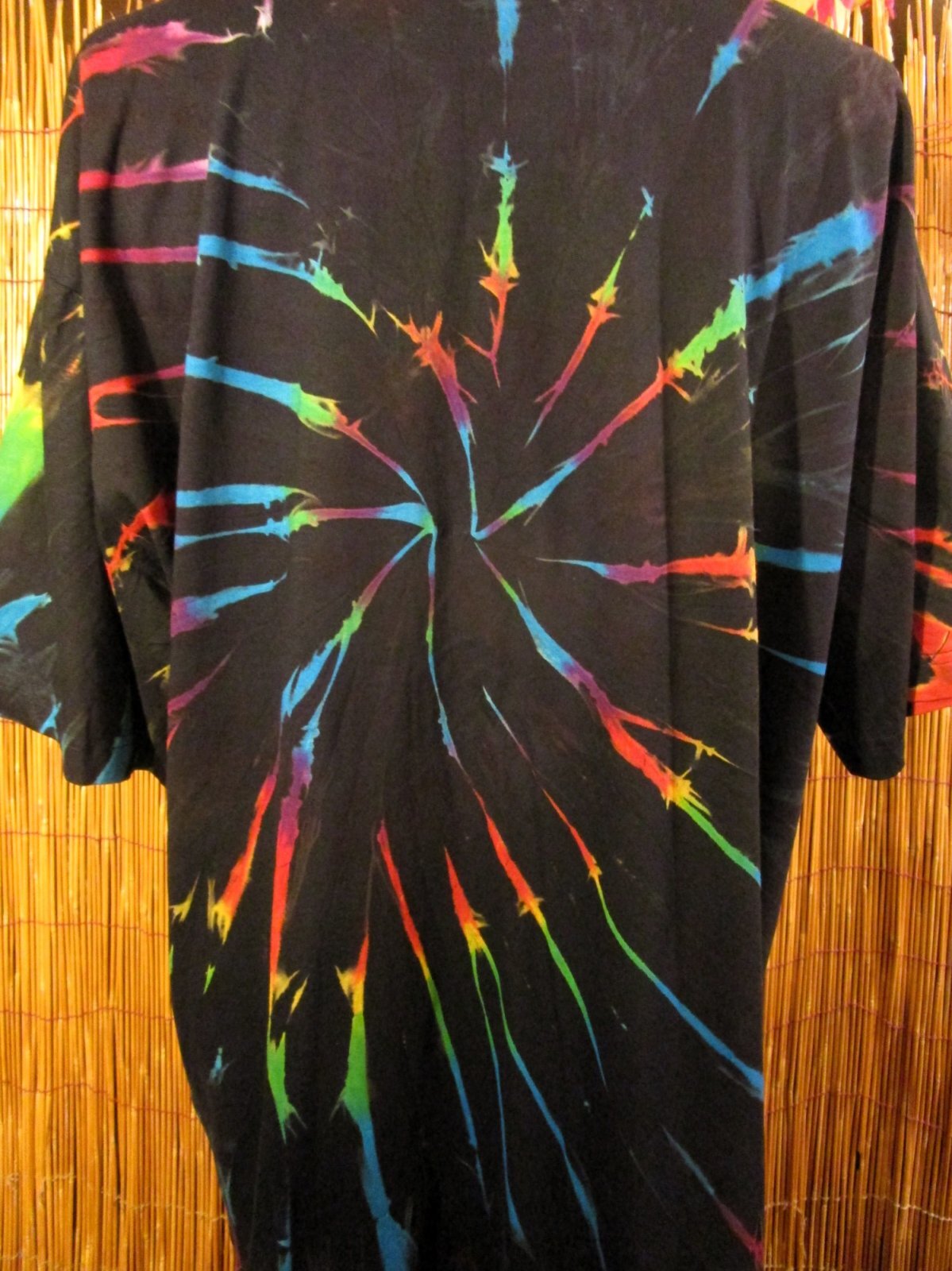 画像: 黒色ベース＊タイダイ染め＊コットン素材＊半袖＊Ｔシャツ＊２ＸＬ