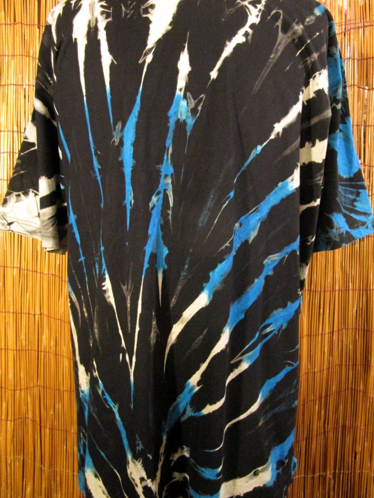画像: 黒色ベース＊タイダイ染め＊コットン素材＊半袖＊Ｔシャツ＊２ＸＬ
