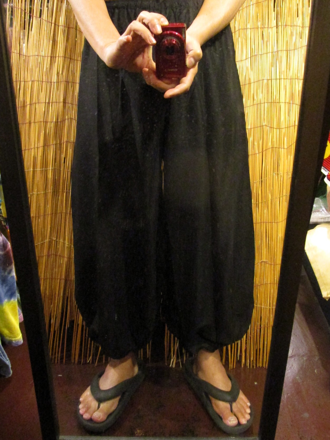 画像: 黒色＊レーヨン素材＊ふんわり＊アラジンパンツ