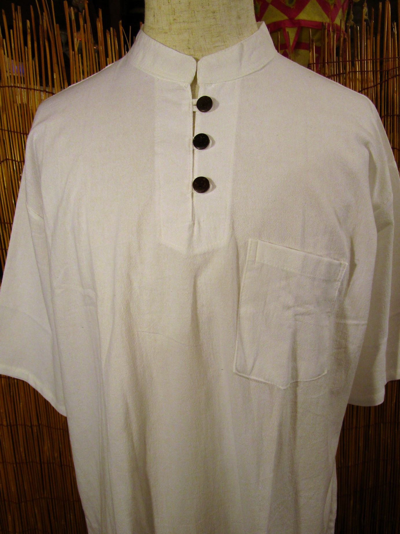 画像: 三つボタン＊コットン素材＊胸ポケット＊半袖＊プルオーバー＊２ＸＬ 