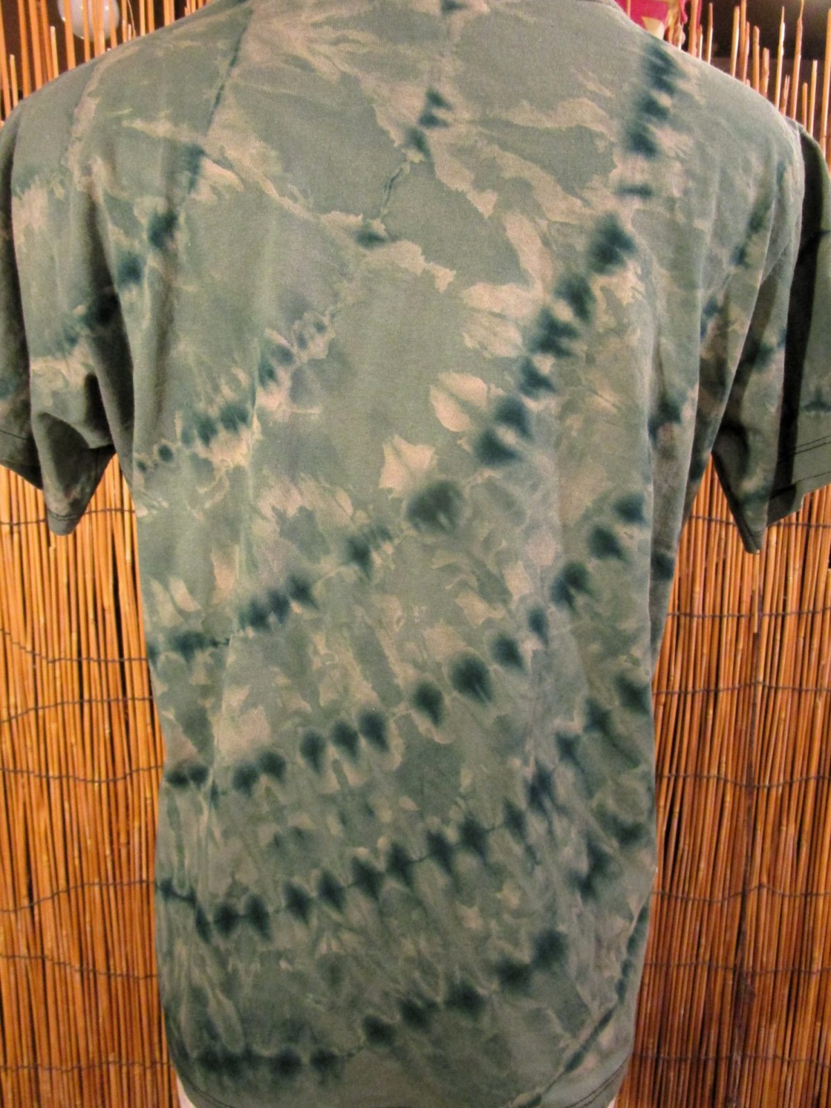画像: タイダイ染め＊コットン素材＊Ｖネック＊半袖＊Ｔシャツ