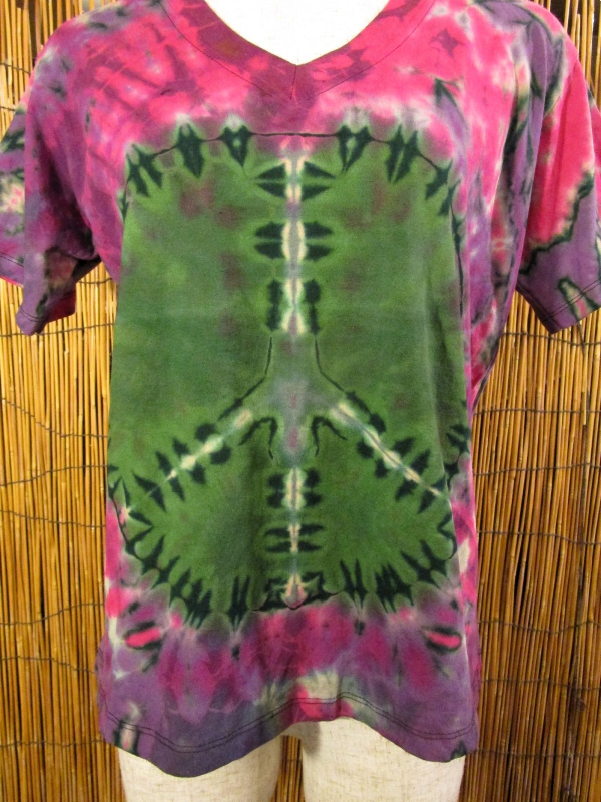 画像: タイダイ染め＊コットン素材＊Ｖネック＊半袖＊Ｔシャツ