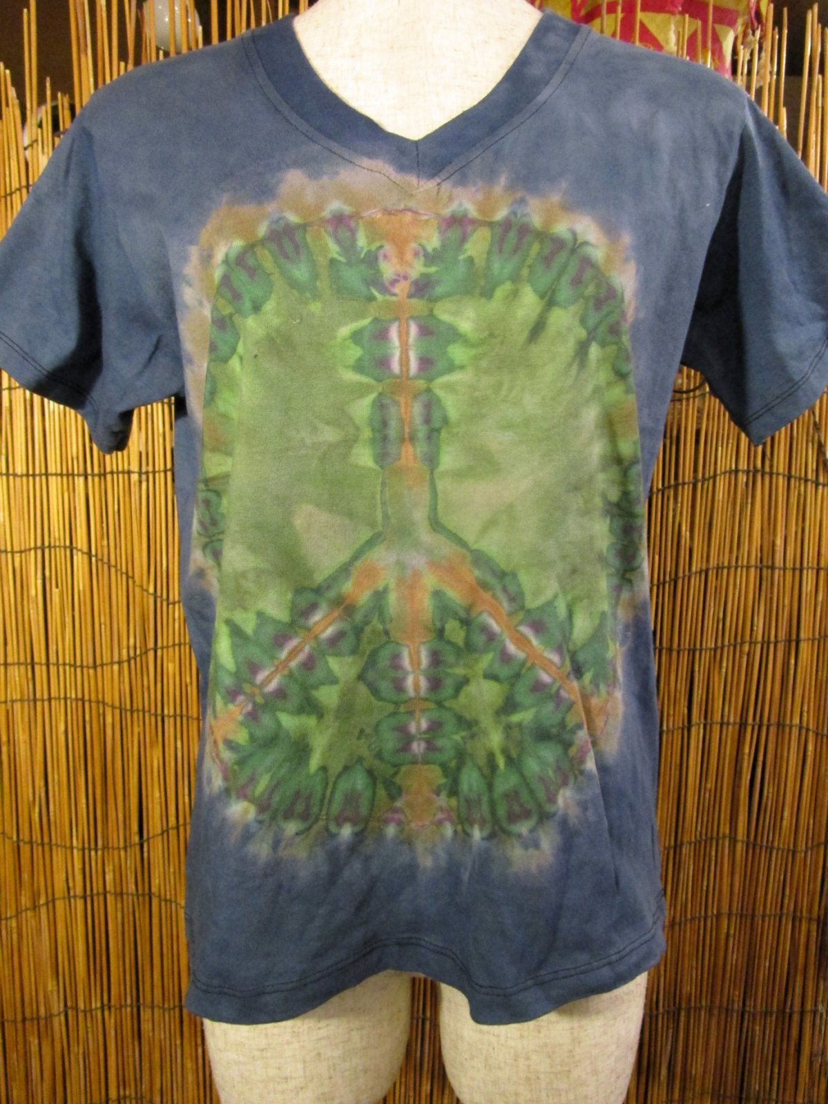 画像: タイダイ染め＊コットン素材＊Ｖネック＊半袖＊Ｔシャツ