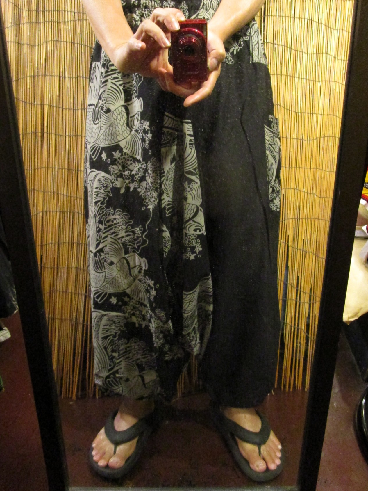画像: 黒色＋和風プリント＊切り替え＊コットン素材＊ふんわり＊サルエルパンツ