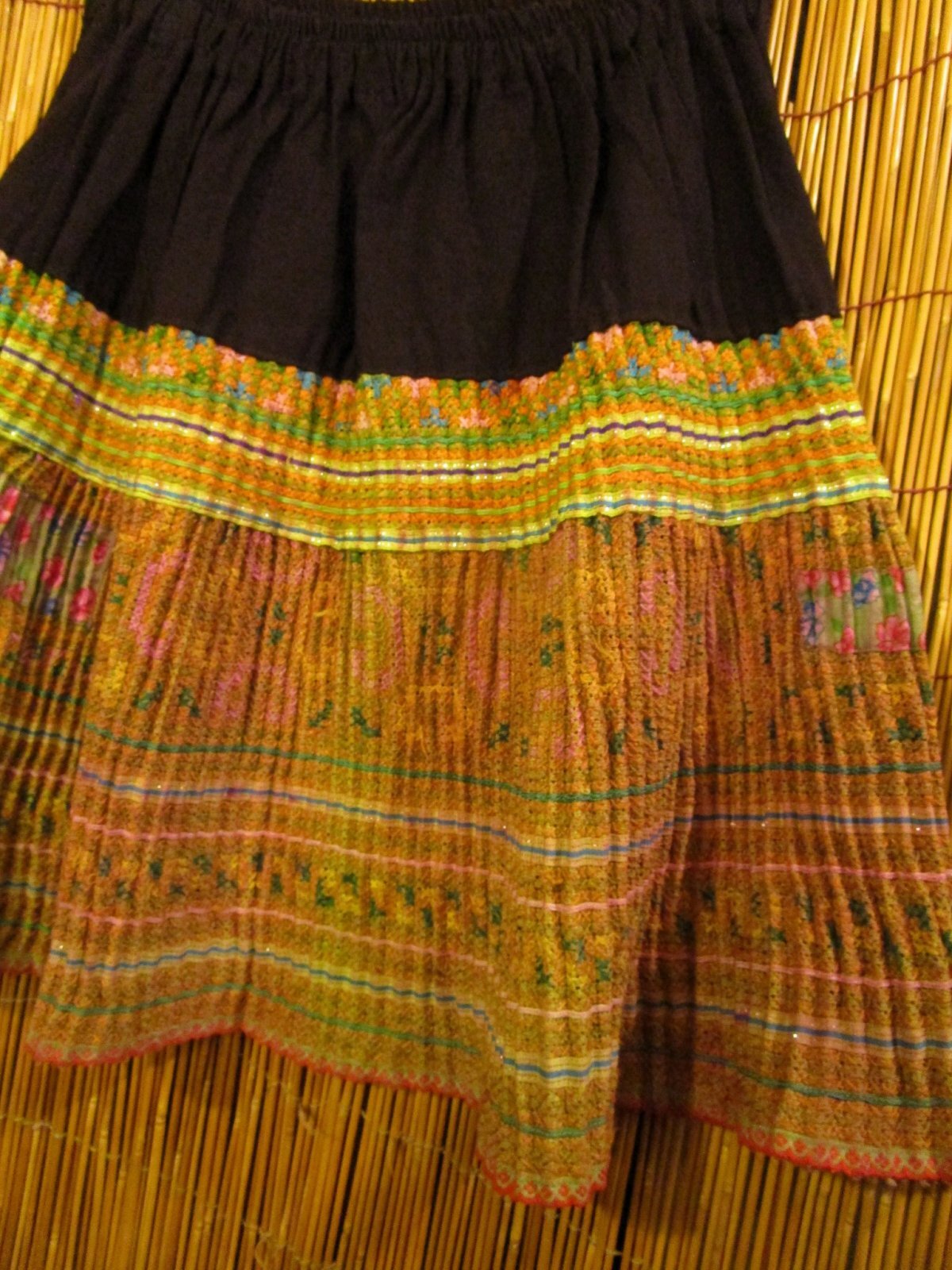 画像: 古布＊モン族＊刺繍＊ミニスカート