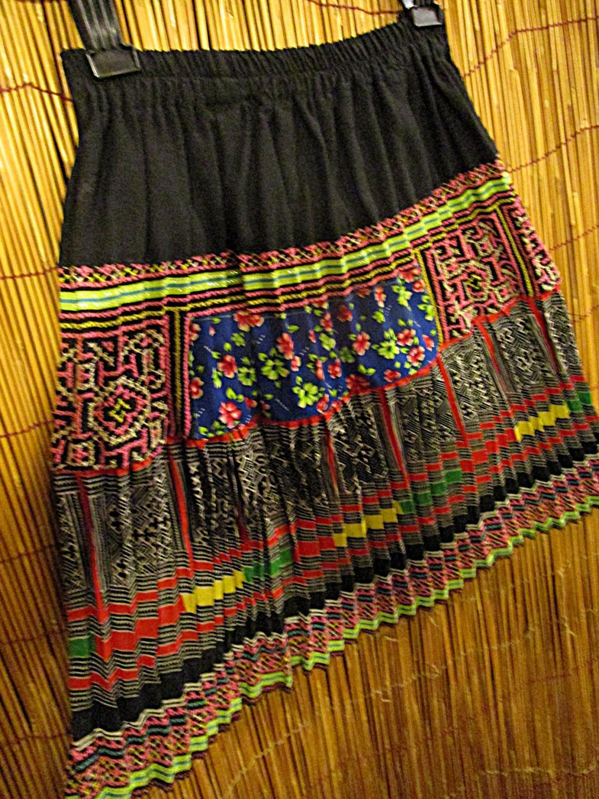 画像: 古布＊モン族＊刺繍＊ミニスカート