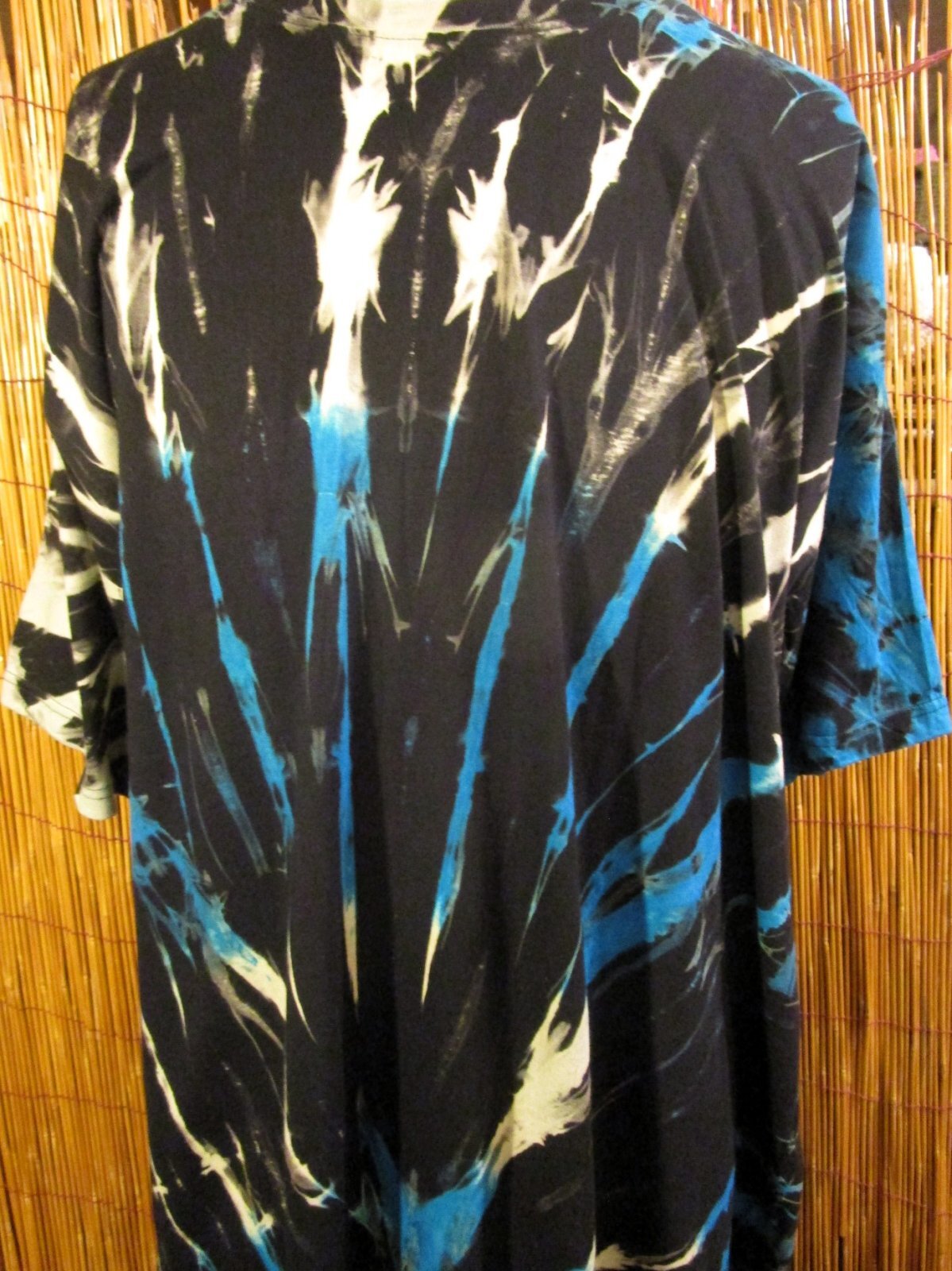 画像: 黒色ベース＊タイダイ染め＊コットン素材＊半袖＊Ｔシャツ＊２ＸＬ