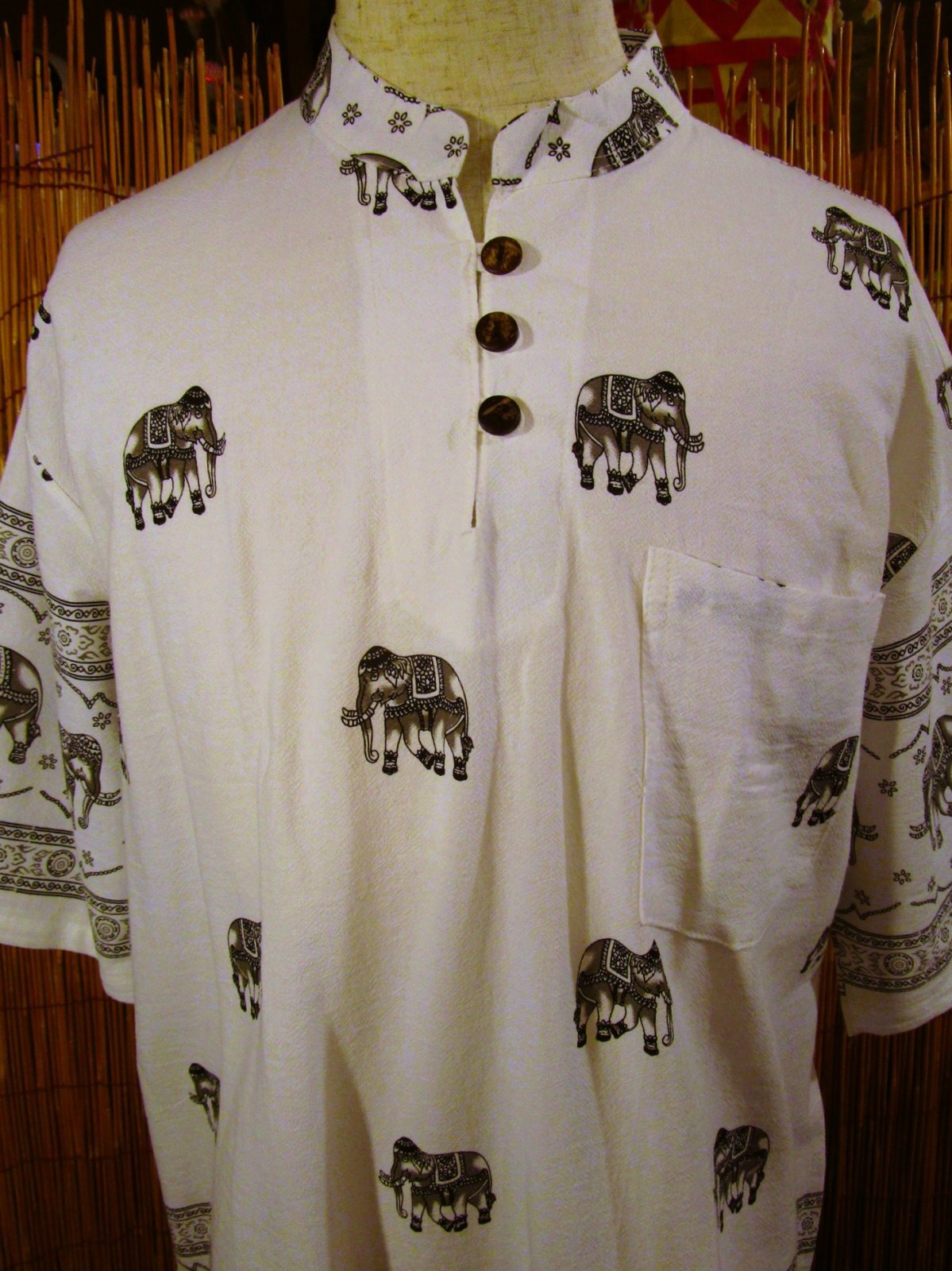 画像: 象さんプリント＊コットン素材＊胸ポケット＊半袖＊プルオーバー＊２ＸＬ 